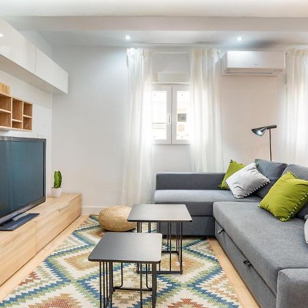 Gorgeous Renovated Apartment 2Br Ac Malaga Luaran gambar