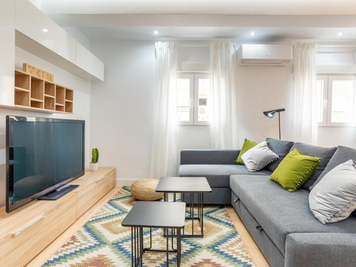 Gorgeous Renovated Apartment 2Br Ac Malaga Luaran gambar