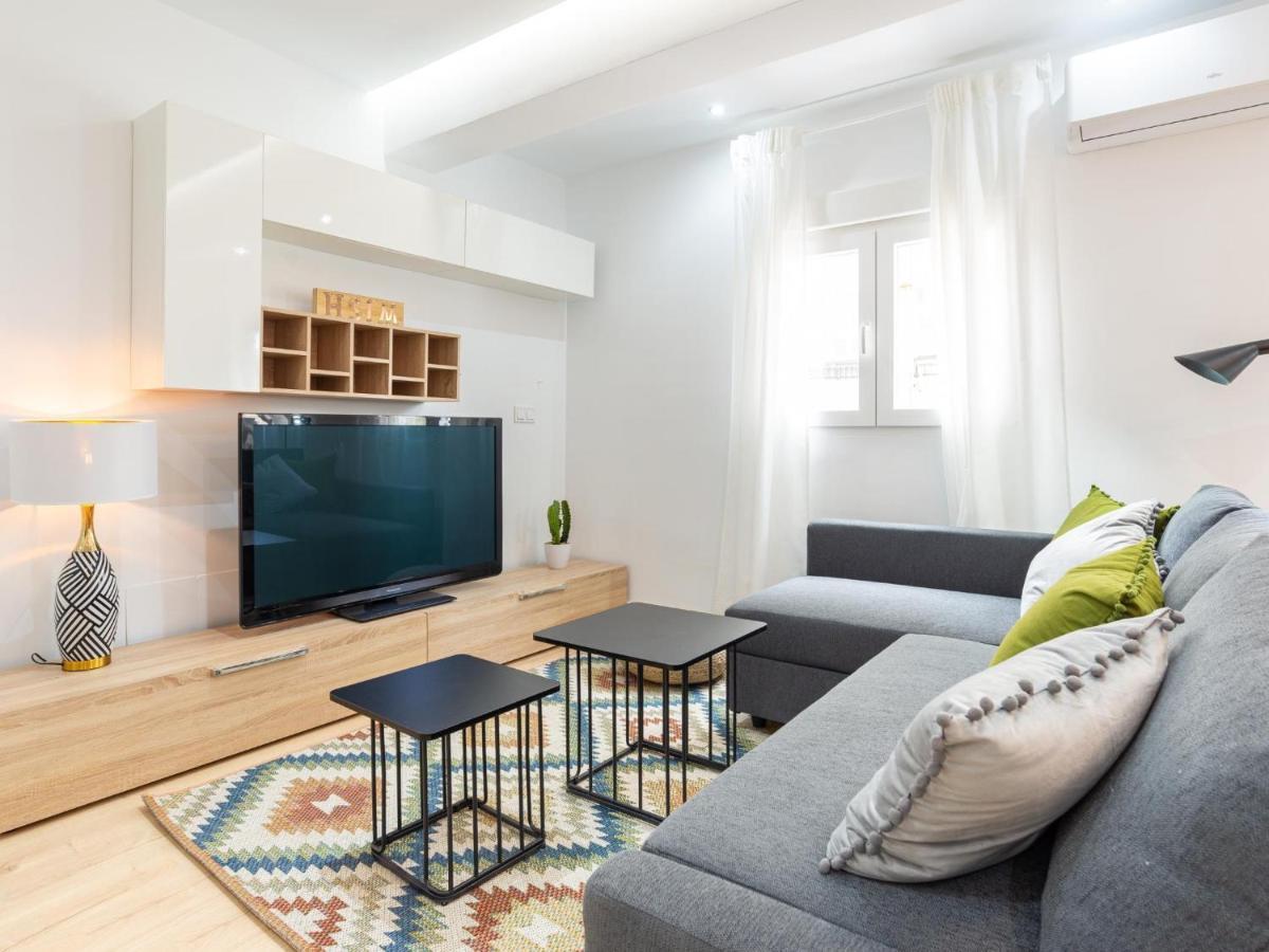 Gorgeous Renovated Apartment 2Br Ac Malaga Luaran gambar