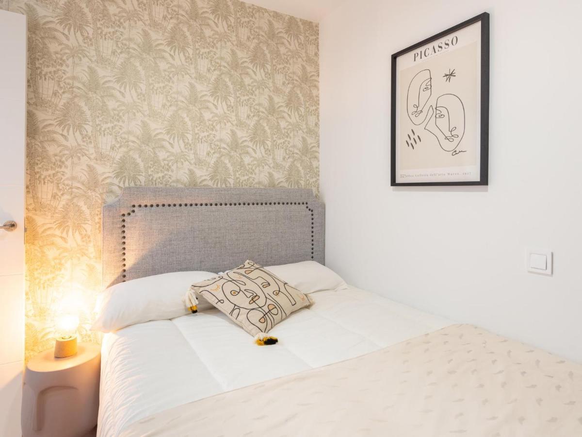 Gorgeous Renovated Apartment 2Br Ac Malaga Luaran gambar
