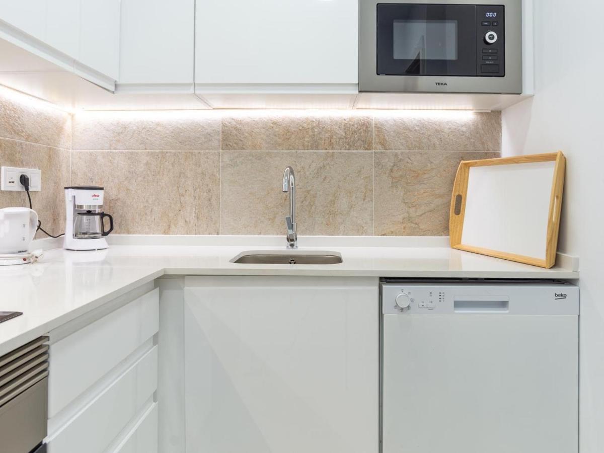 Gorgeous Renovated Apartment 2Br Ac Malaga Luaran gambar