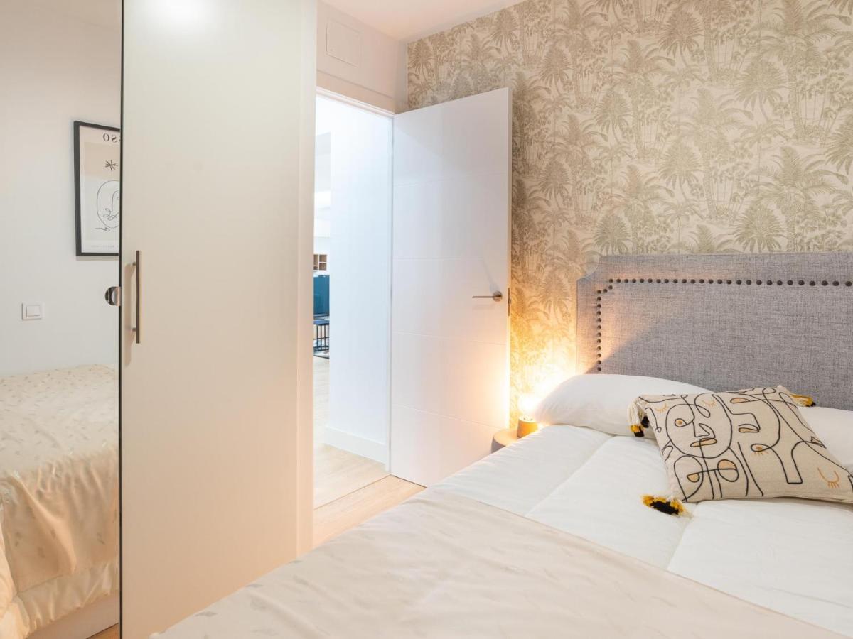 Gorgeous Renovated Apartment 2Br Ac Malaga Luaran gambar
